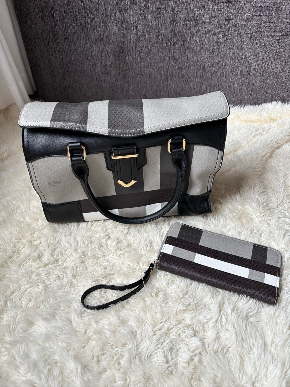Stylish Black and Gray Plaid Satchel Handbag with Wrist Wallet